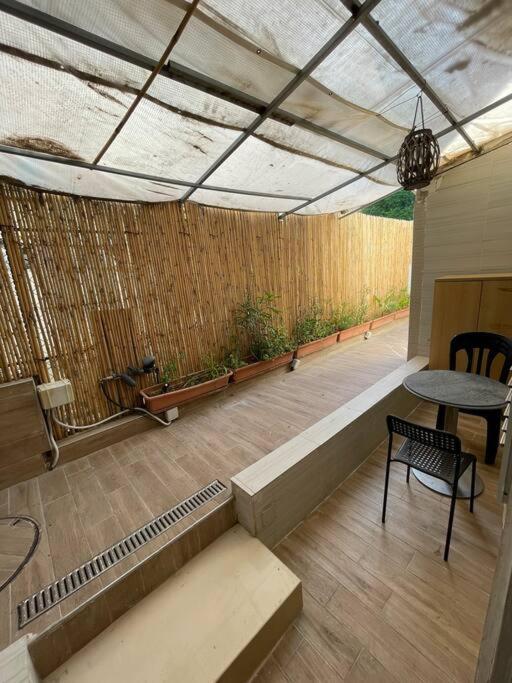 With Garden, 5 Min Walk To The Sea Apartment Tel Aviv